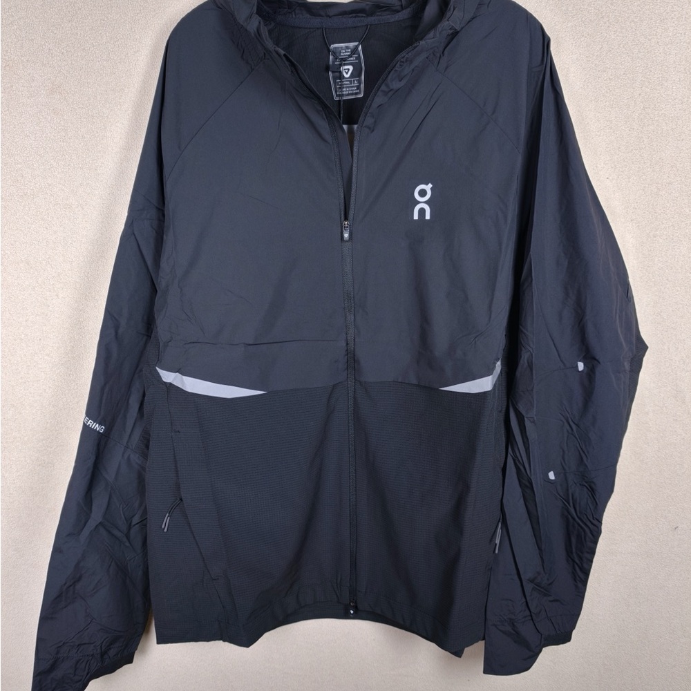 On Running Men's Black Hooded Performance Jacket with Reflective Accents